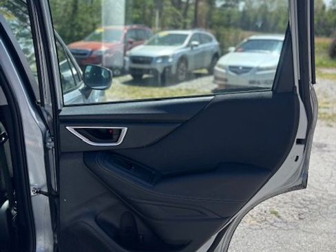 Used 2021 Subaru Forester 2.5i image 15