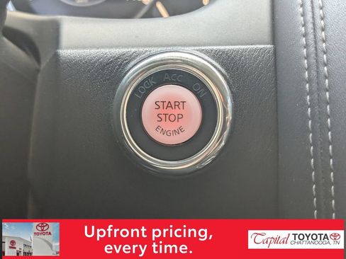 Used 2018 Nissan Armada SL w/ Premium Package RWD image 18