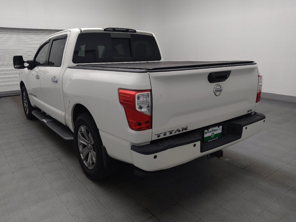 Used 2019 Nissan Titan SV w/ SV Convenience Package RWD image 5