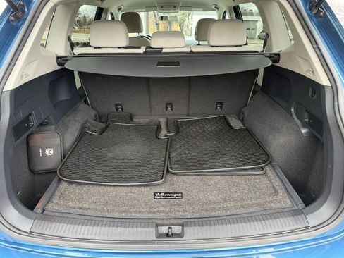 Used 2019 Volkswagen Tiguan S image 14