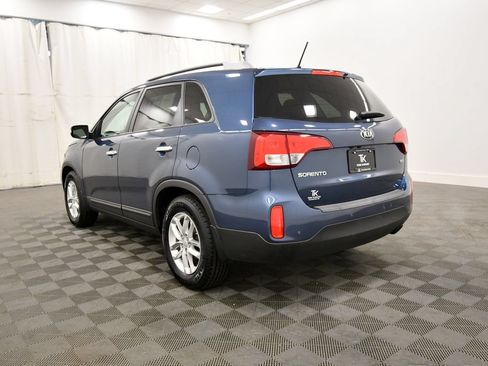 Used 2014 Kia Sorento LX FWD image 5