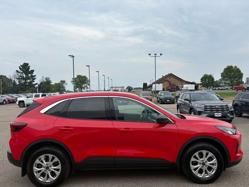 Used 2024 Ford Escape Active AWD/4WD image 5