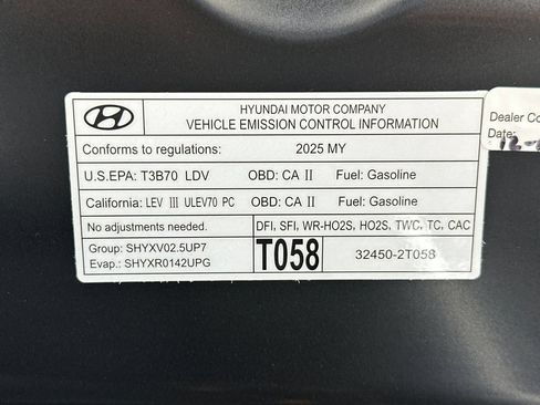 Used 2025 Genesis GV70 2.5T w/ Select Package AWD/4WD image 36