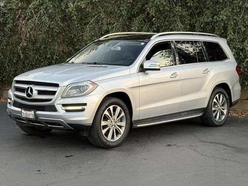 Used 2013 Mercedes-Benz GL 450 4MATIC image 4