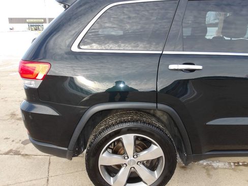 Used 2014 Jeep Grand Cherokee Limited w/ Luxury Group II image 38