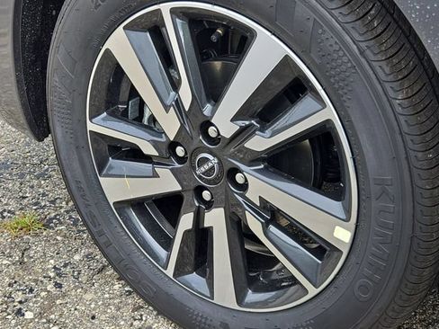 Certified 2025 Nissan Versa S w/ S Plus Package FWD image 10
