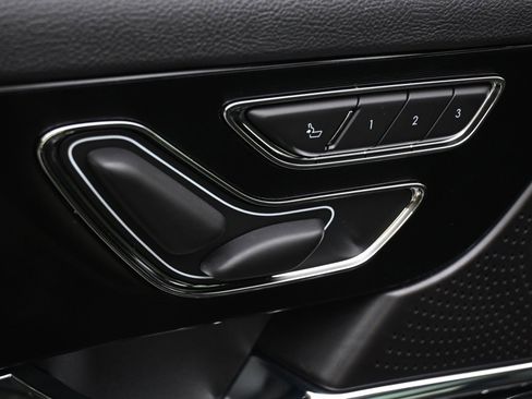 New 2025 Lincoln Corsair AWD w/ Equipment Group 101A image 14