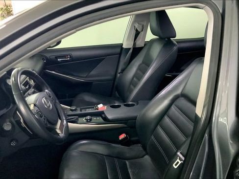Used 2014 Lexus IS 250 RWD image 11