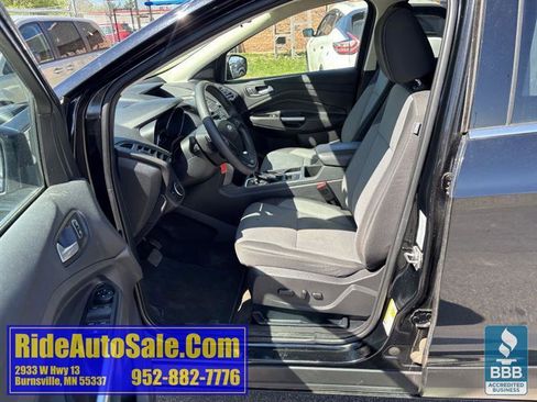 Used 2017 Ford Escape SE AWD/4WD image 10