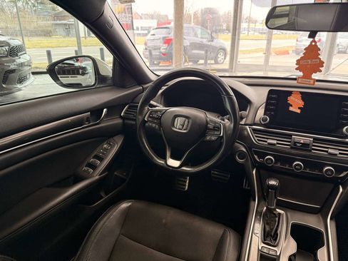 Used 2018 Honda Accord Sport image 44