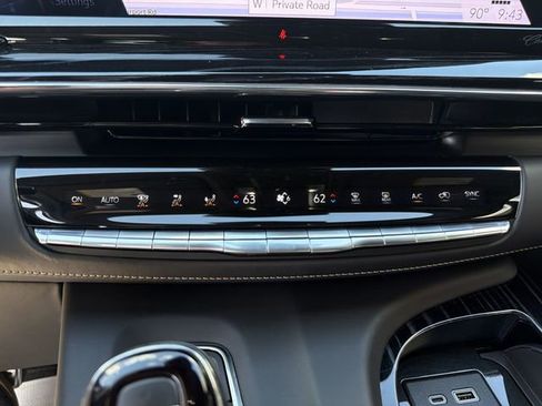 Certified 2023 Cadillac Escalade V AWD/4WD image 27