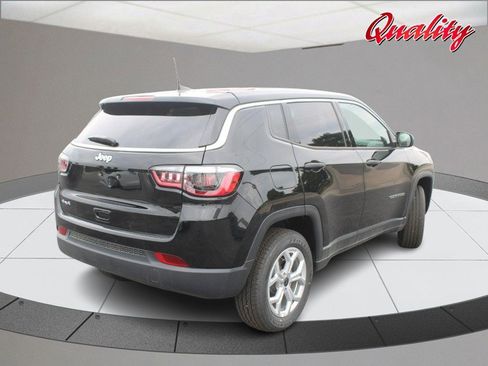 New 2025 Jeep Compass Sport image 3