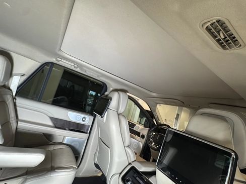 Used 2019 Lincoln Navigator L Reserve w/ Cargo Package AWD/4WD image 33