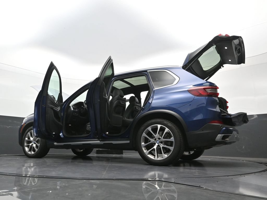 Used 2022 BMW X5 xDrive40i w/ Premium Package AWD/4WD image 41