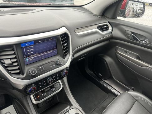 Used 2023 GMC Acadia SLT image 40