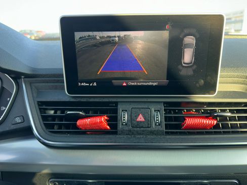 Used 2020 Audi Q5 2.0T Titanium Premium Plus w/ Premium Plus Package image 31