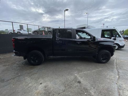 Used 2021 Chevrolet Silverado 1500 LT Trail Boss w/ Convenience Package II AWD/4WD image 7
