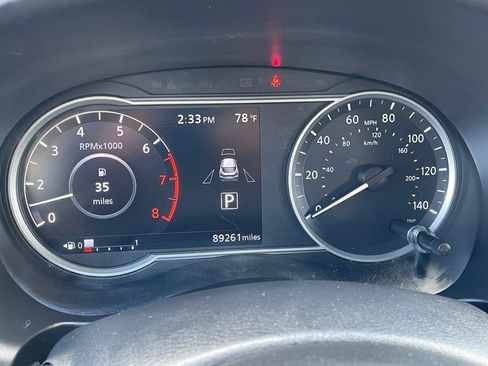 Used 2019 Nissan Kicks SV image 14