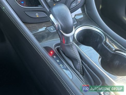 Used 2019 Buick Envision Premium AWD/4WD image 31