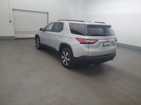Used 2019 Chevrolet Traverse LT w/ LT Premium Package AWD/4WD image 5