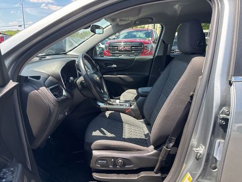 Used 2024 Chevrolet Equinox LT w/ LPO, Floor Liner Package FWD image 16