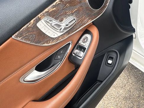 Used 2018 Mercedes-Benz C 300 Coupe image 10
