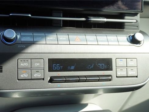 Used 2024 Hyundai Kona SEL image 24