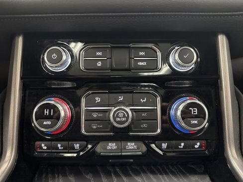 Used 2024 GMC Yukon Denali AWD/4WD image 20