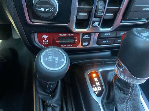 Used 2024 Jeep Wrangler Unlimited Rubicon 392 image 16