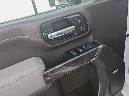 Used 2020 Chevrolet Silverado 2500 LTZ w/ LTZ Premium Package image 51