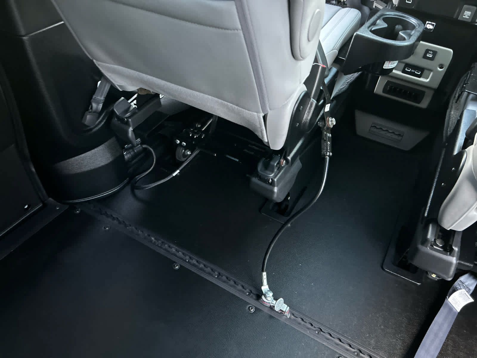 Used 2024 Honda Odyssey EX-L image 29