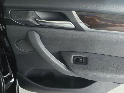 Used 2017 BMW X3 sDrive28i image 16