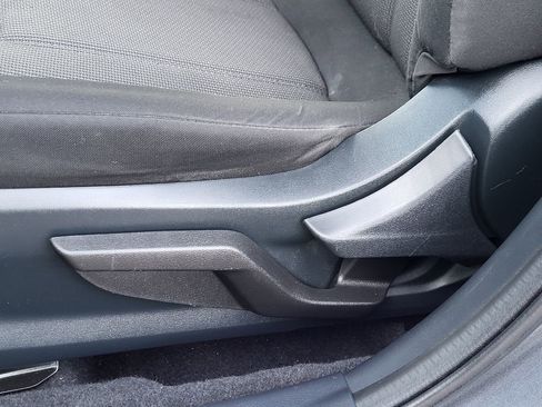 Used 2019 Subaru Impreza 2.0i image 12