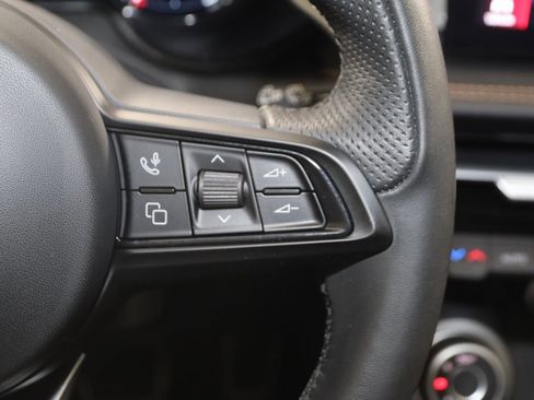 Used 2024 Alfa Romeo Tonale Ti image 36