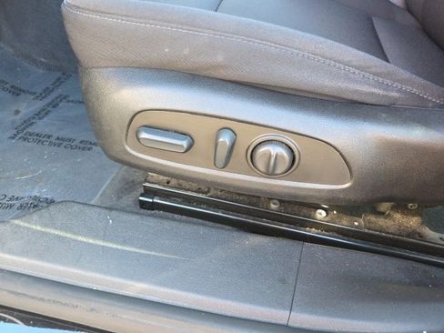 Used 2022 Chevrolet Malibu LT image 25