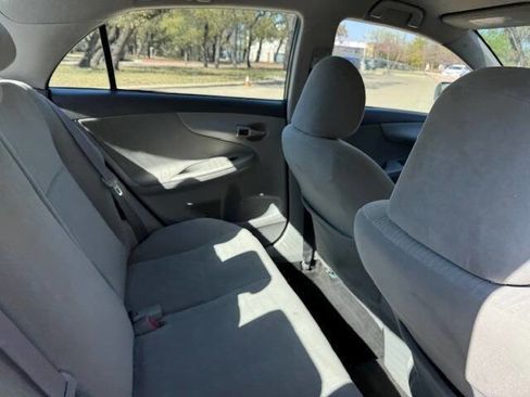 Used 2010 Toyota Corolla LE image 16