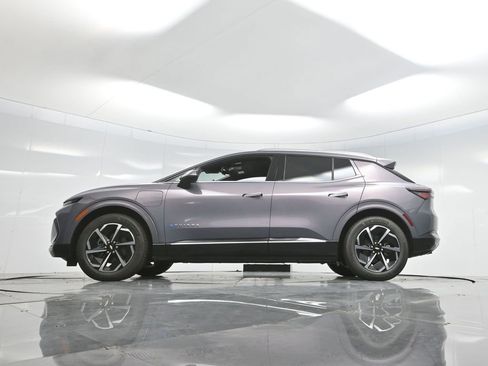 Used 2025 Chevrolet Equinox EV LT w/ Convenience Package image 69