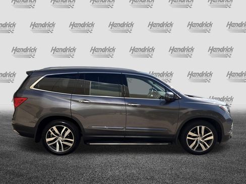 Used 2017 Honda Pilot Elite image 11