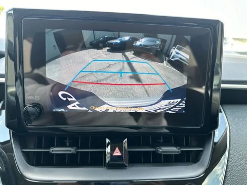 Used 2024 Toyota Corolla LE image 3