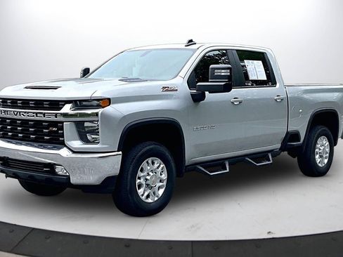 Used 2022 Chevrolet Silverado 2500 LT w/ Convenience Package AWD/4WD image 4
