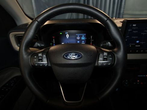 Used 2025 Ford Maverick Lariat w/ 4K Tow Package image 11