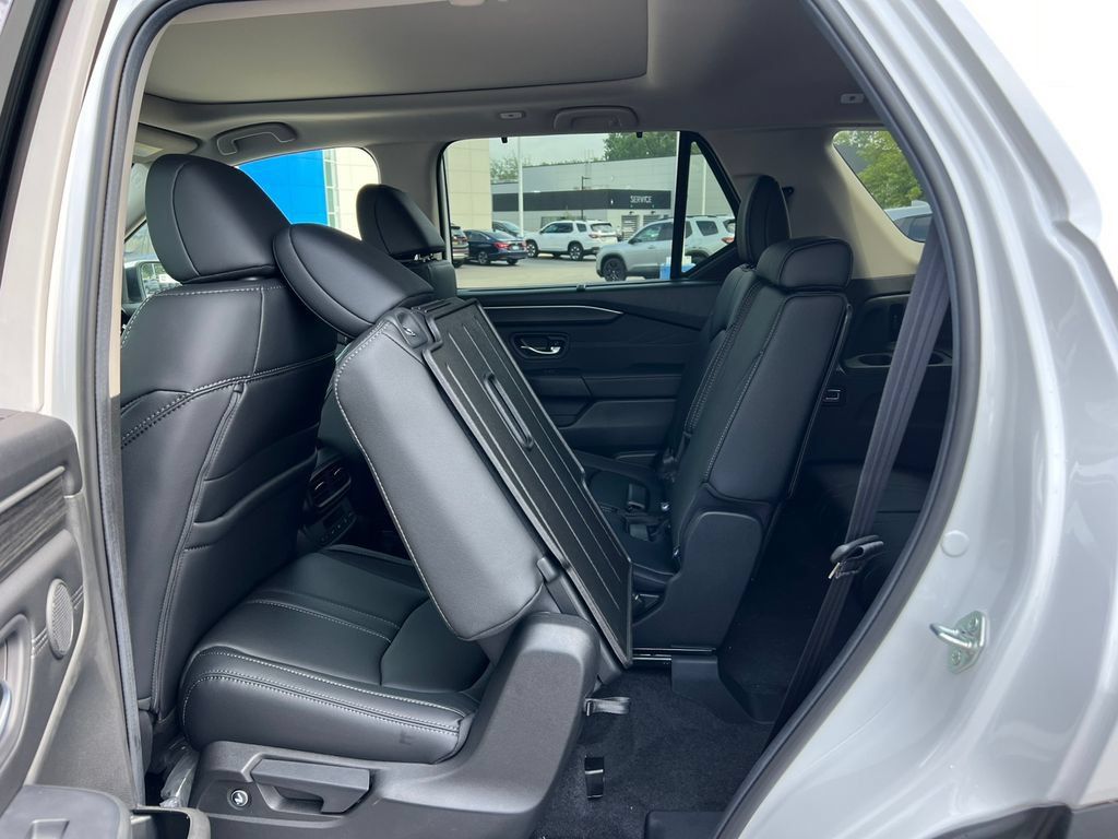 New 2026 Honda Pilot image 40