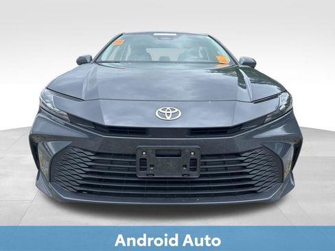 Used 2025 Toyota Camry LE FWD image 11
