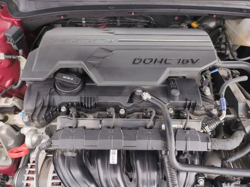 Certified 2024 Hyundai Elantra SE FWD image 20