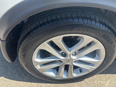 Used 2016 Nissan Juke SL AWD/4WD image 25