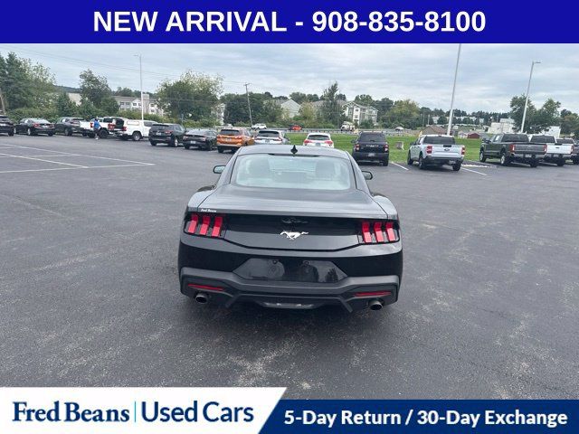 Certified 2024 Ford Mustang Coupe RWD image 7