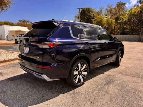 New 2026 Mitsubishi Outlander SEL FWD image 8