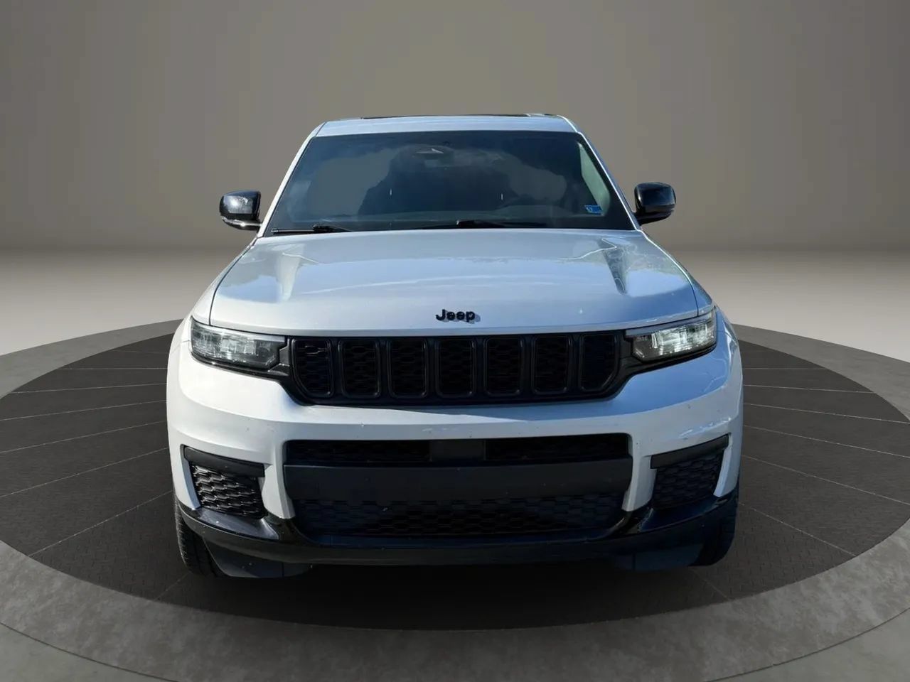 Used 2024 Jeep Grand Cherokee L Altitude AWD/4WD image 8