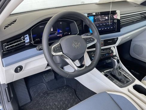 New 2025 Volkswagen Jetta SE image 16