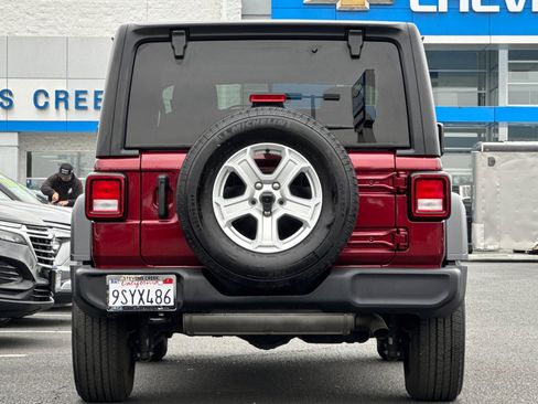 Used 2022 Jeep Wrangler Sport S image 6
